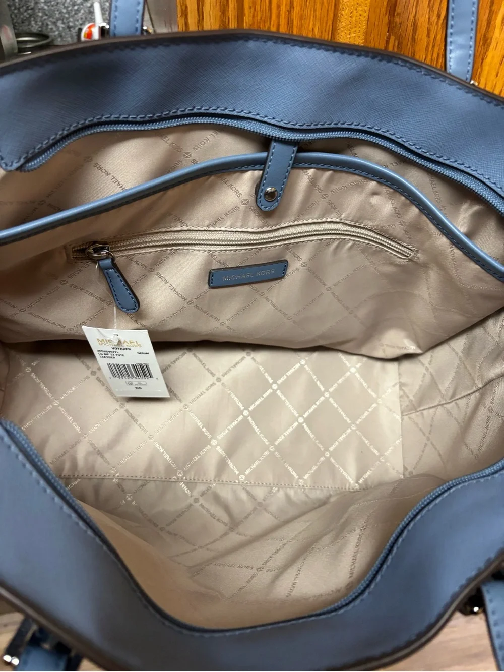 Michael Kors sleek saffiano